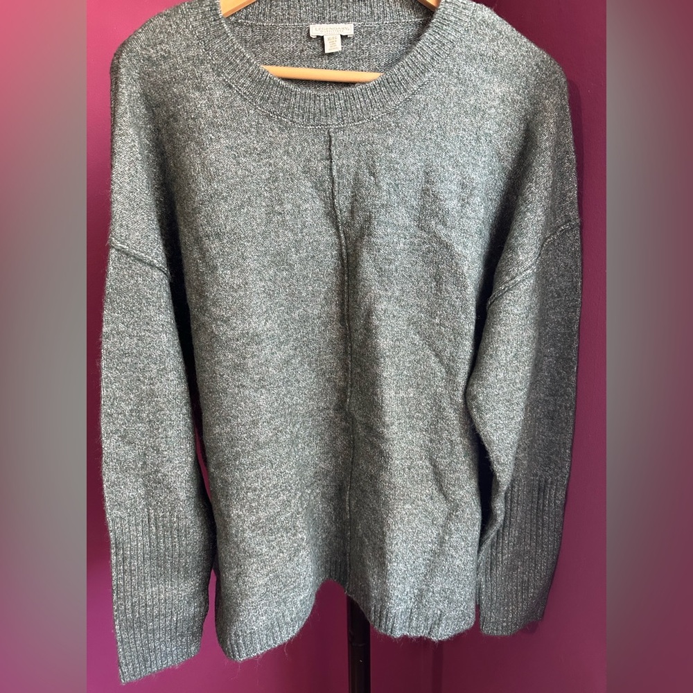 Women’s Acrylic Sweater Color Green Size XL